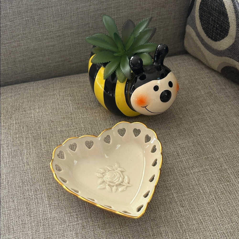Lenox  Heart Trinket Dish with Gold Trim